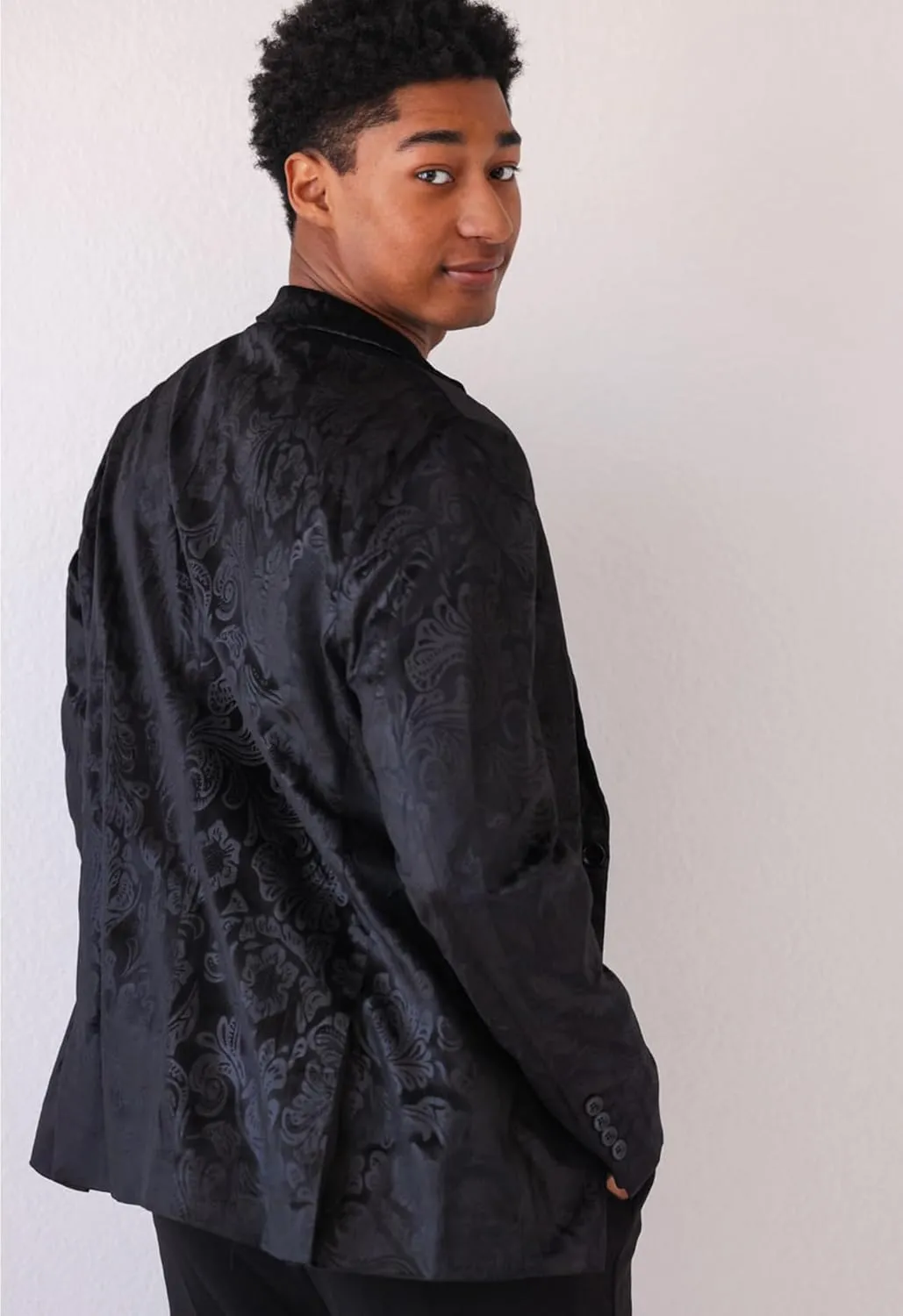 COOFANDY Men's Velvet Blazer Notched Lapel Velour Suit Jacket One Button Tuxedo Jackets for Wedding Prom Party Dinner