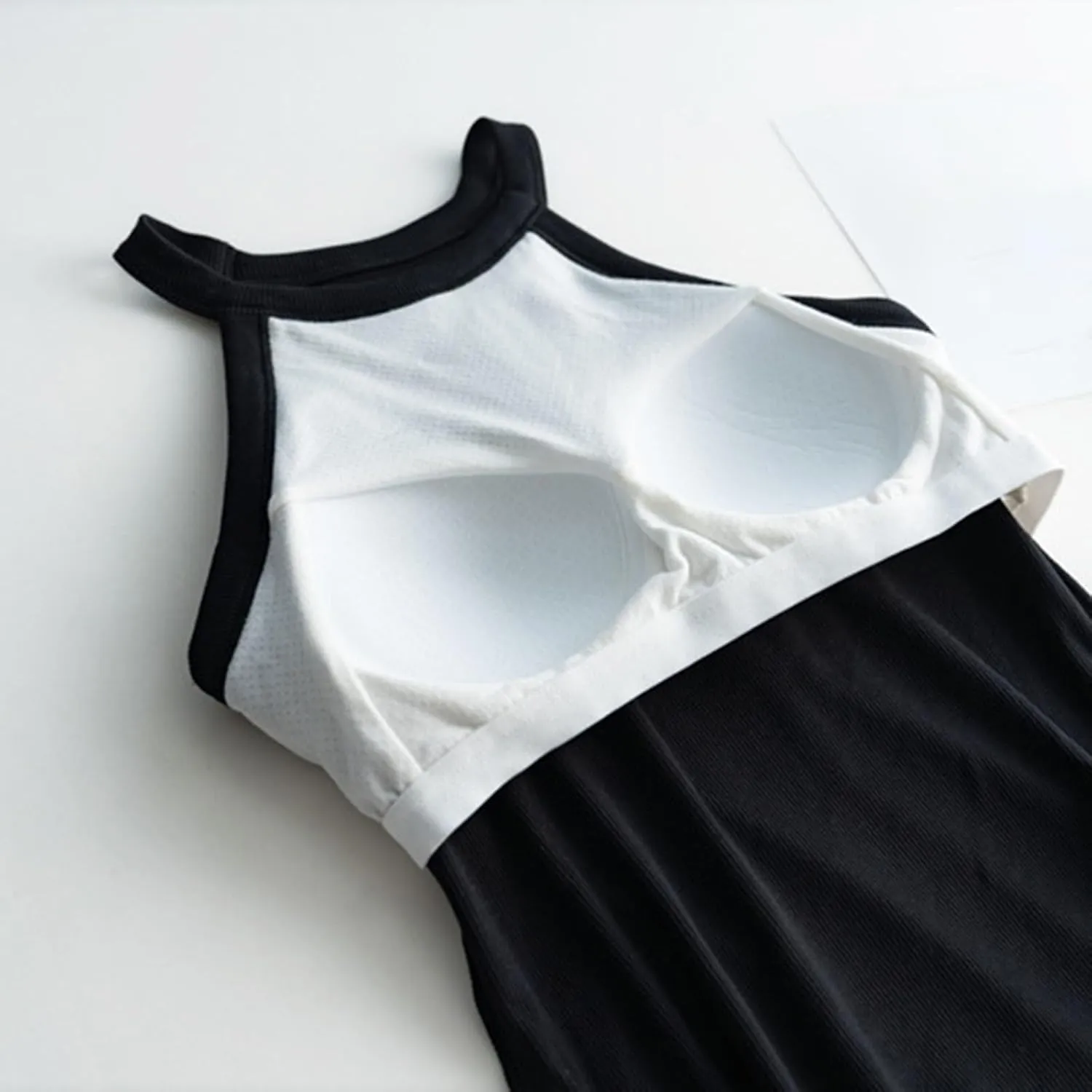 Tank Tops with Built in Bras Athletic Tank Tops for Women Ribbed Tank Top Fitness Workout Running Tops Summer