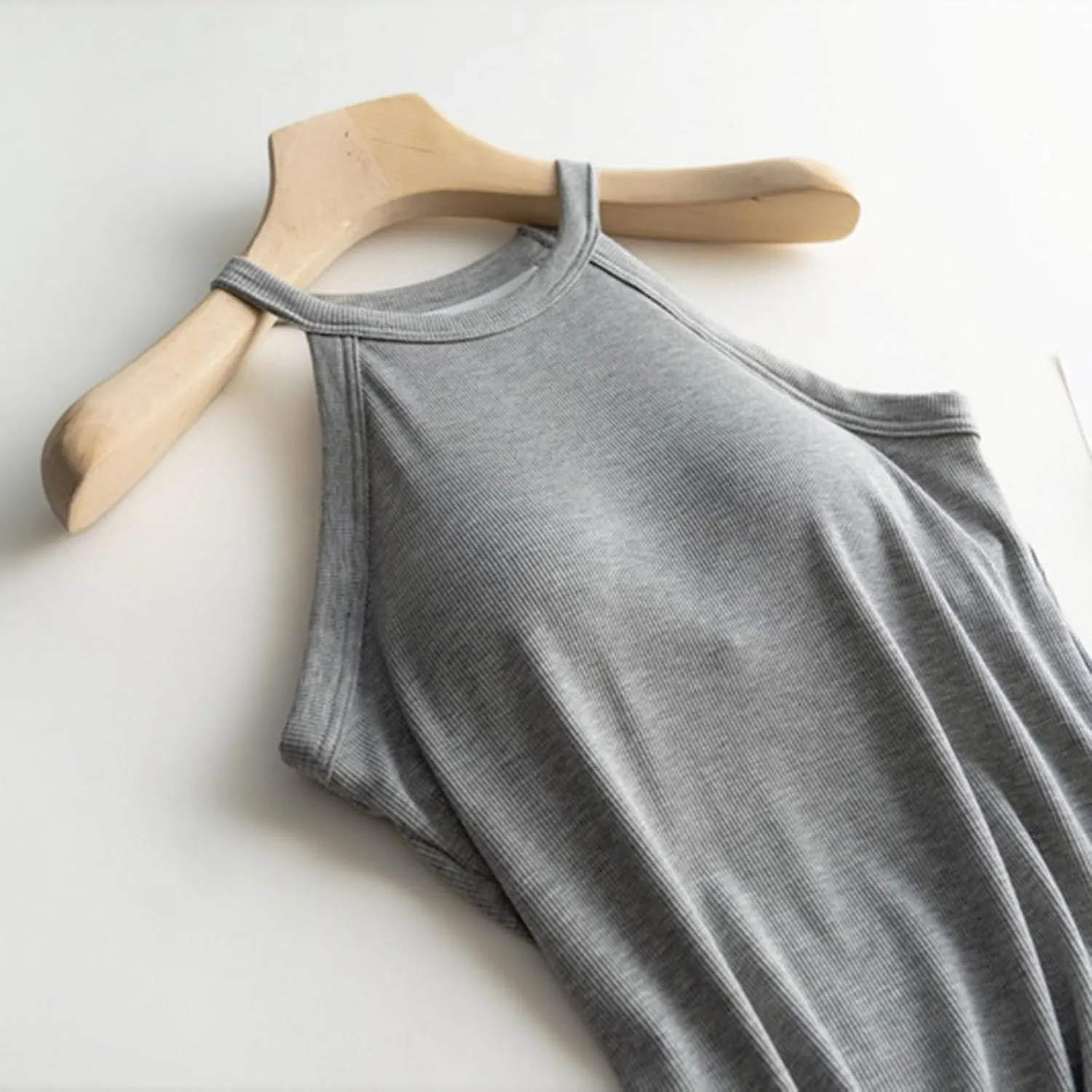 Tank Tops with Built in Bras Athletic Tank Tops for Women Ribbed Tank Top Fitness Workout Running Tops Summer