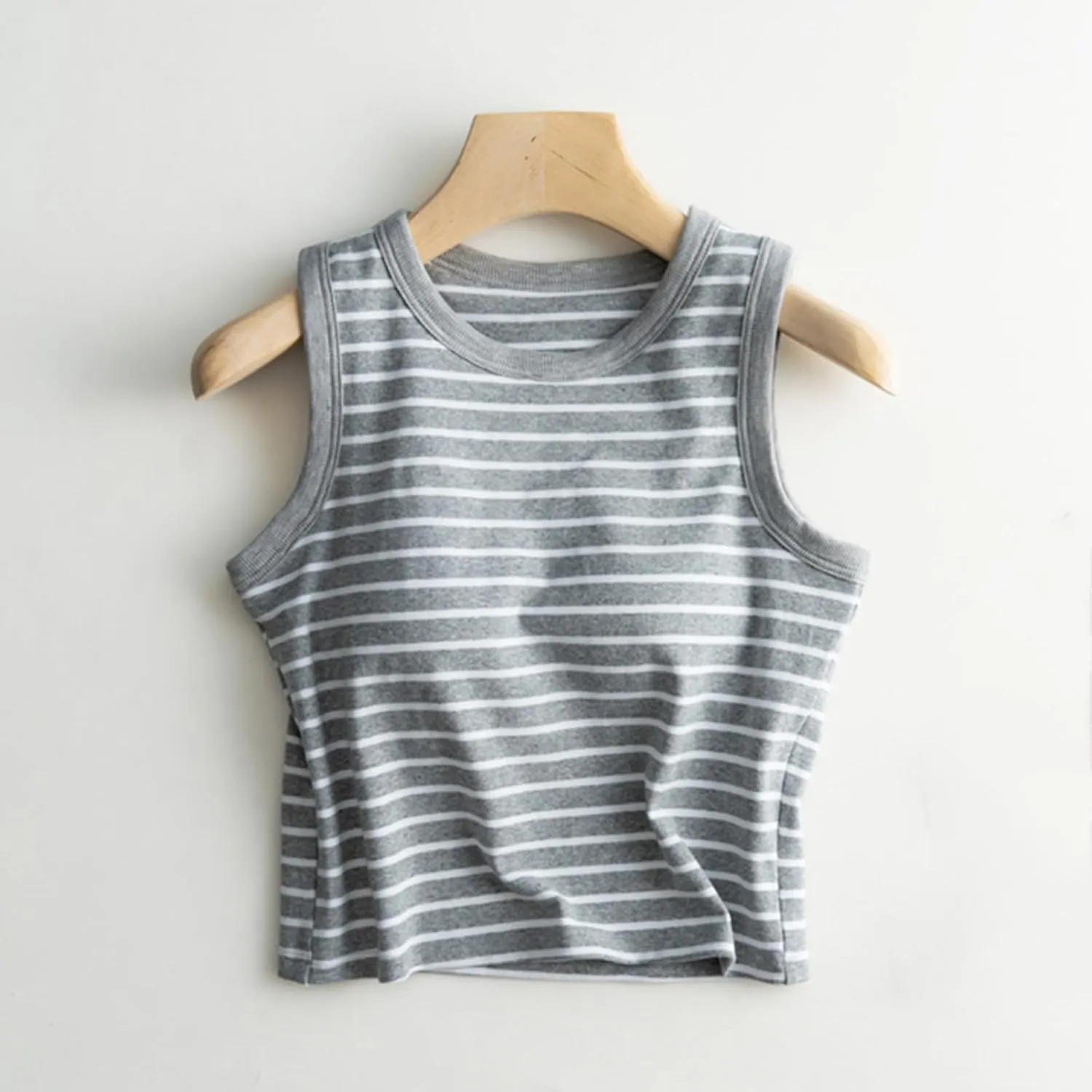 Tank Tops with Built in Bras Athletic Tank Tops for Women Ribbed Tank Top Fitness Workout Running Tops Summer