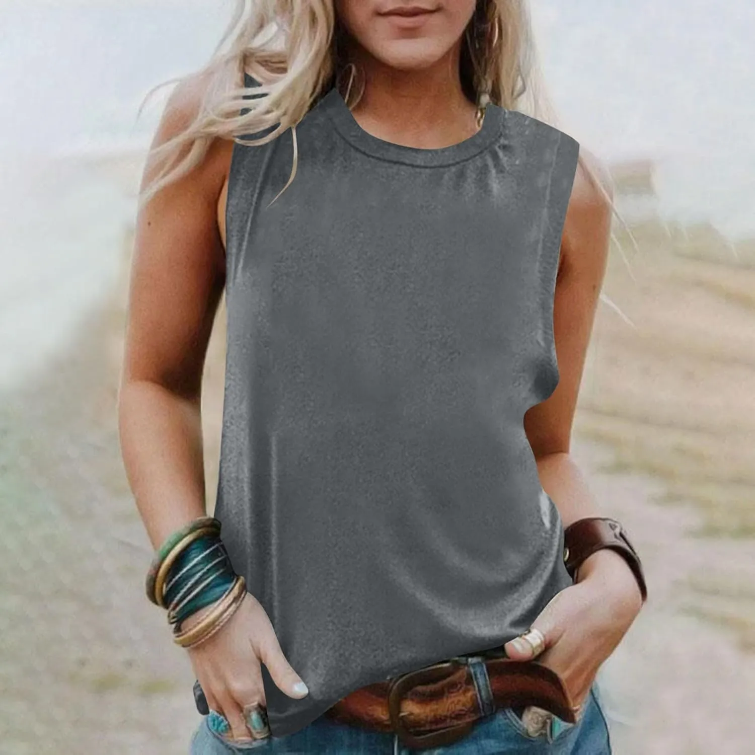 Womens Tank Tops Sleeveless Crew Neck Loose Fit Shirts Summer Clothes Solid Color Basic Tunic Blouse